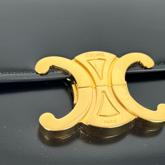 Authentic Celine Triomphe Teen Shiny Calfskin Shoulder Crossbody Flap Bag - Picture 13 of 15